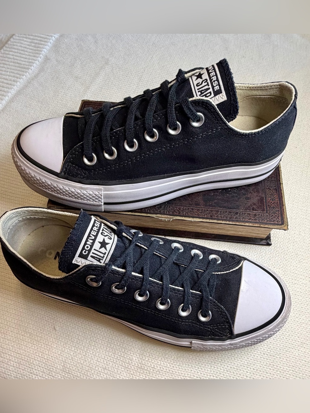 Converse Black Chuck Taylor All Star Low Top Platform Sneakers Women’s Size 7